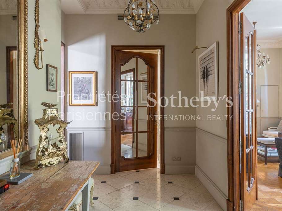 Apartment Paris 6e