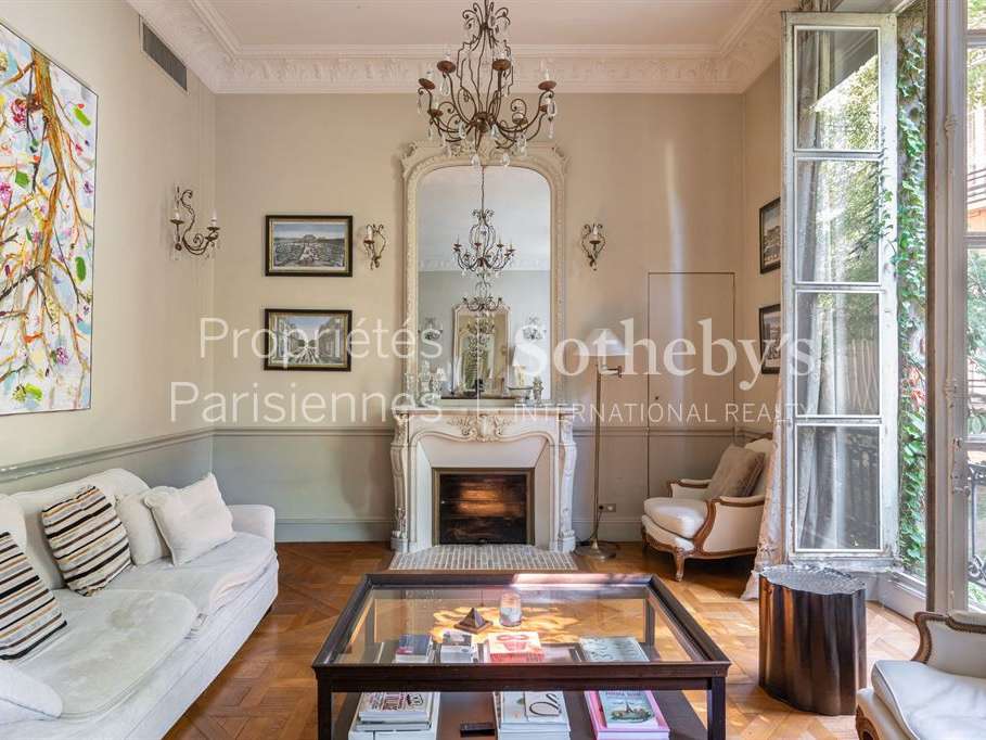 Apartment Paris 6e