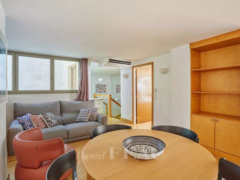 Appartement Paris 6e - 2 chambres - 116m²