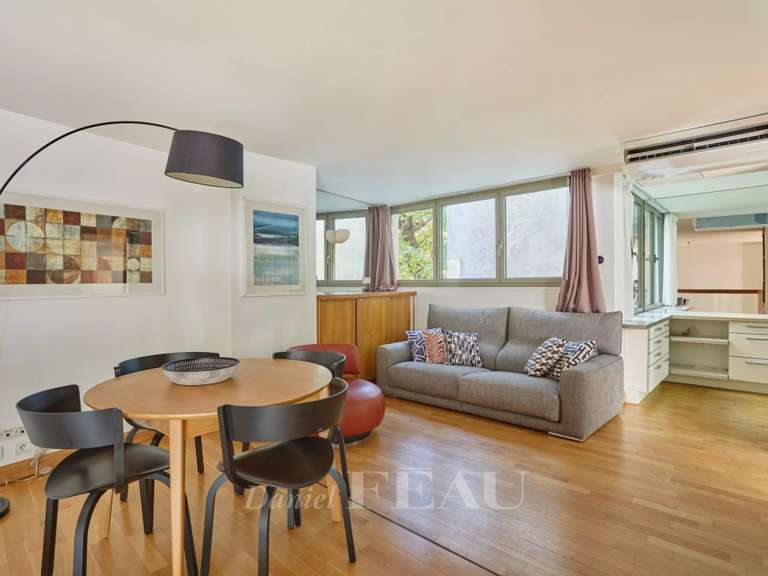 Appartement Paris 6e - 2 chambres - 116m²