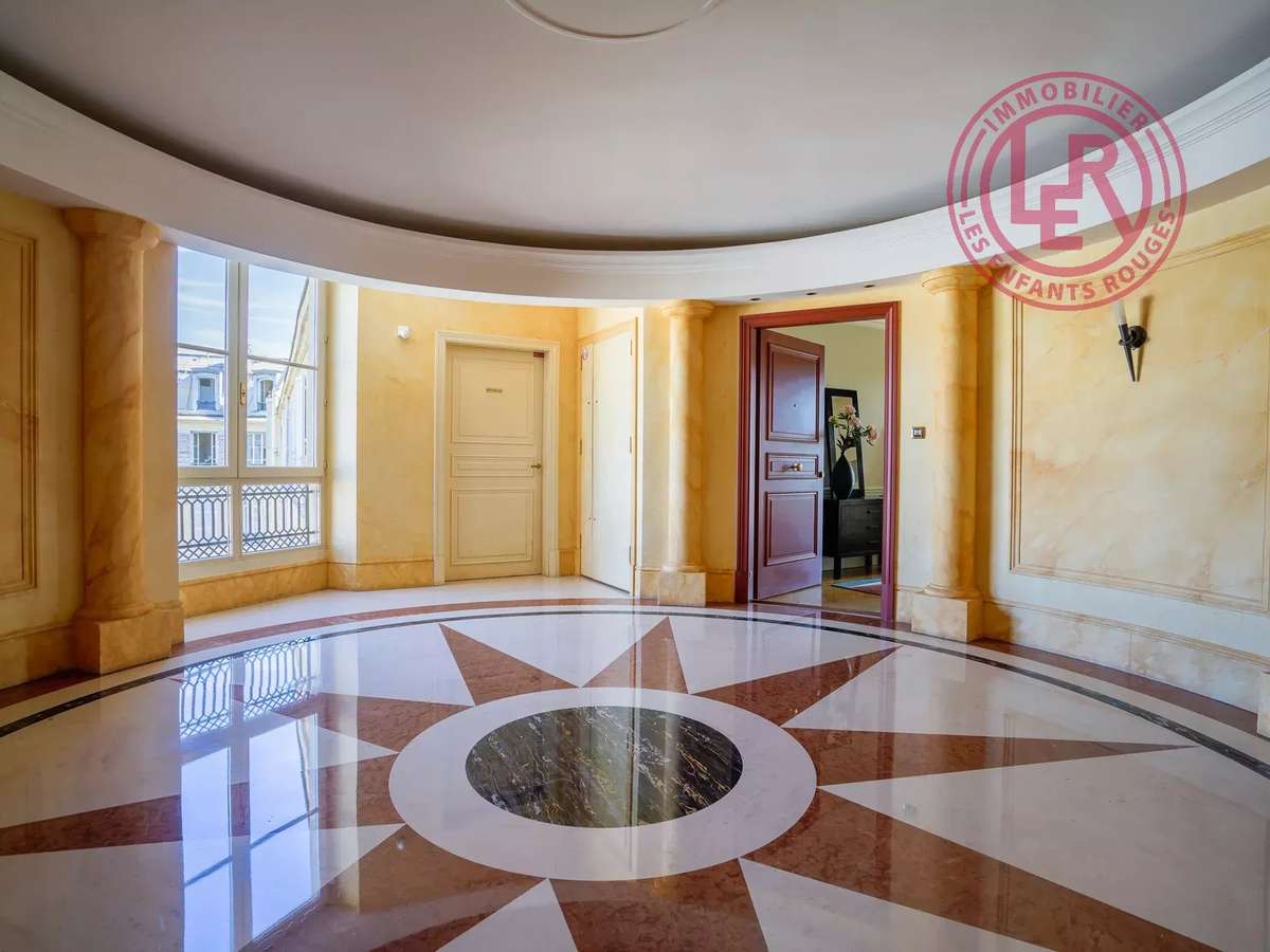 Apartment Paris 6e