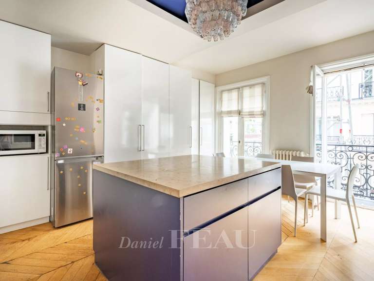 Appartement Paris 6e - 3 chambres - 168m²