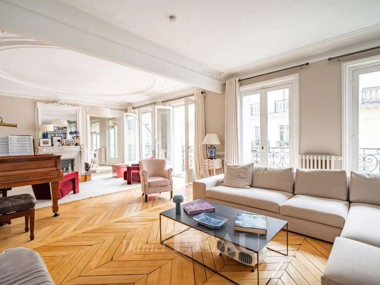 Appartement Paris 6e - 3 chambres - 168m²