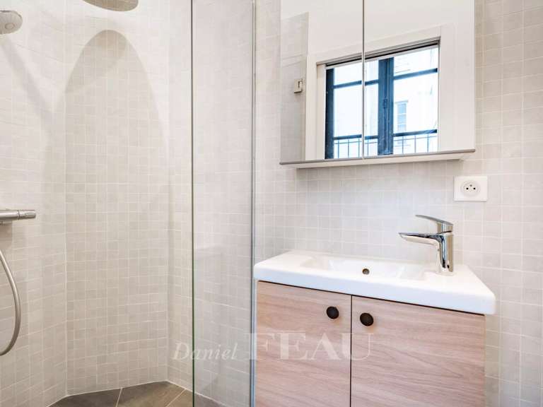 Appartement Paris 6e - 4 chambres - 170m²