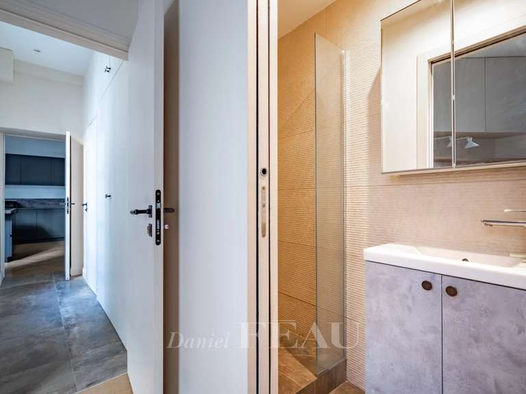 Appartement Paris 6e - 4 chambres - 170m²