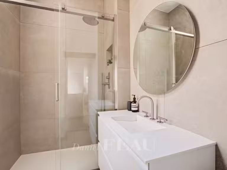Appartement Paris 6e - 1 chambre - 55m²