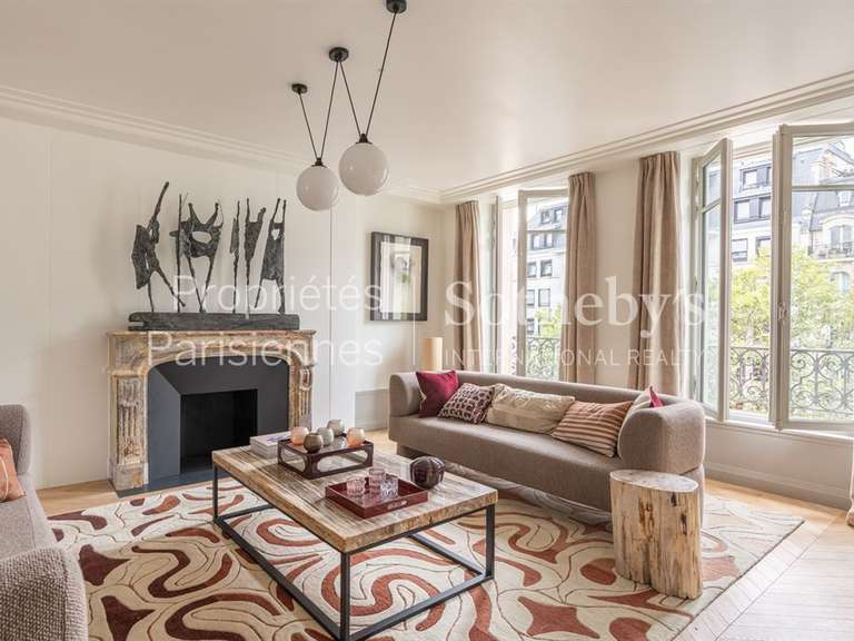 Appartement Paris 6e - 2 chambres - 147m²