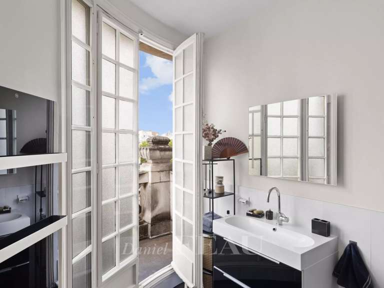 Appartement Paris 6e - 3 chambres - 135m²