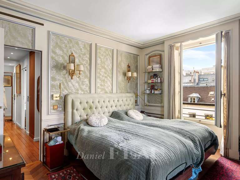 Appartement Paris 6e - 4 chambres - 213m²