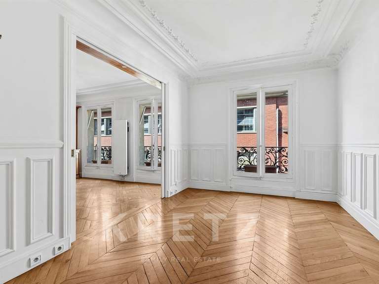 Appartement Paris 6e - 2 chambres - 68m²