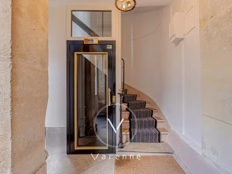 Appartement Paris 6e - 2 chambres - 94m²
