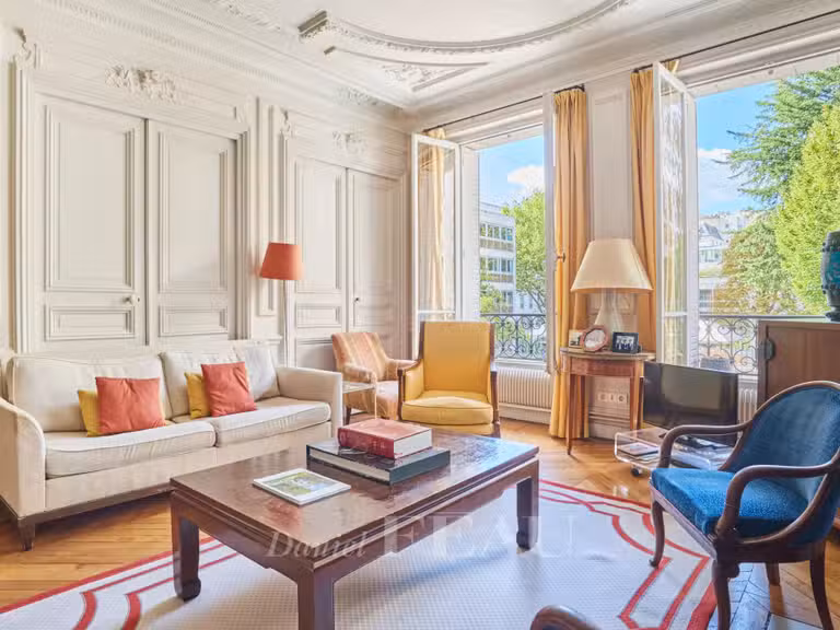 Appartement Paris 6e - 3 chambres - 127m²