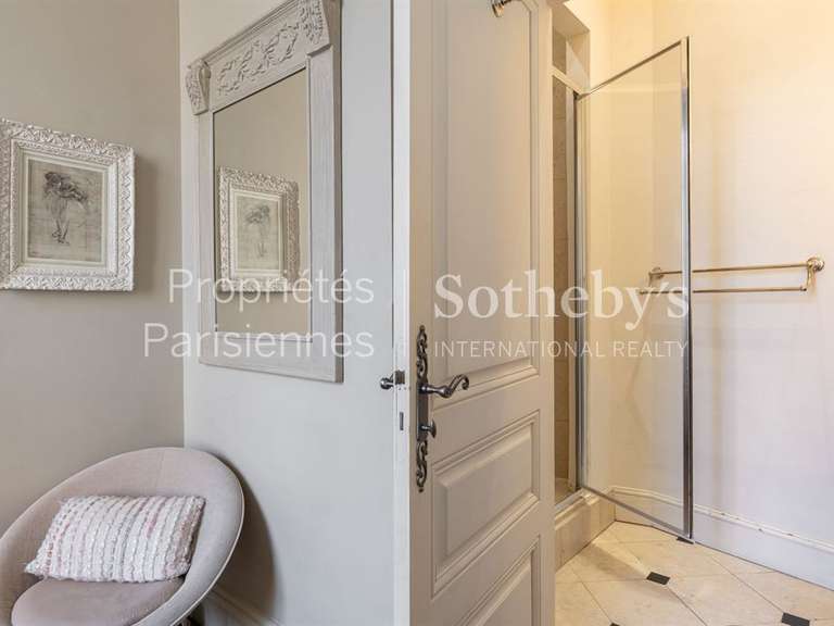 Appartement Paris 6e - 2 chambres - 100m²