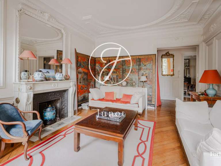 Appartement Paris 6e - 3 chambres - 129m²