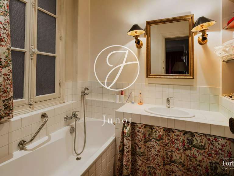 Appartement Paris 6e - 3 chambres - 129m²