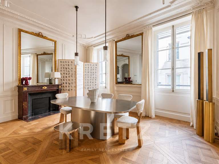 Appartement Paris 6e - 3 chambres - 148m²