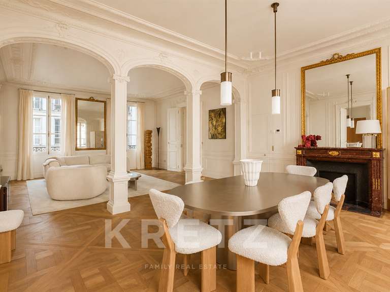 Appartement Paris 6e - 3 chambres - 148m²