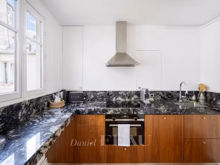 Appartement Paris 6e - 2 chambres - 67m²