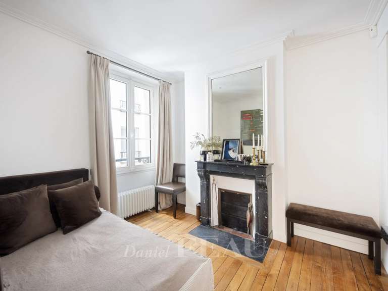 Appartement Paris 6e - 2 chambres - 67m²