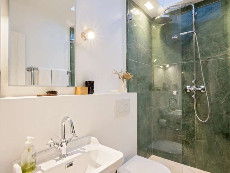 Appartement Paris 6e - 2 chambres - 67m²