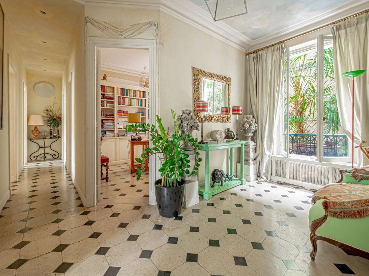Apartment Paris 6e