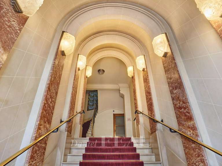 Appartement Paris 6e - 5 chambres - 189m²