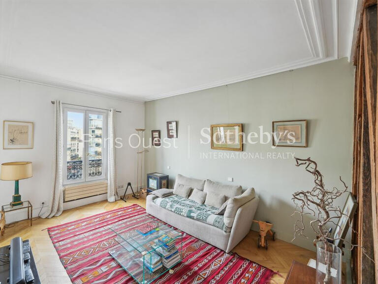 Sale Apartment Paris - 3 bedrooms