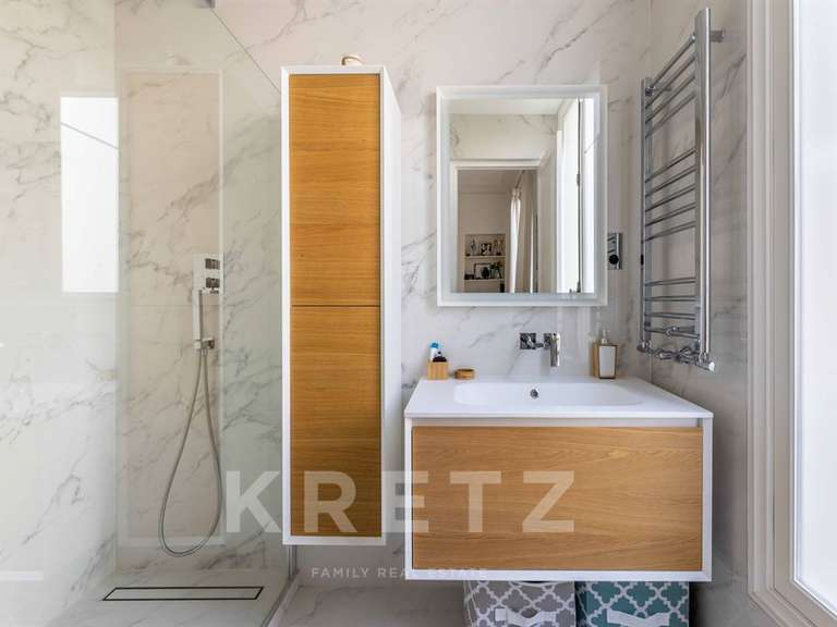 Apartment Paris - 4 bedrooms - 238m²