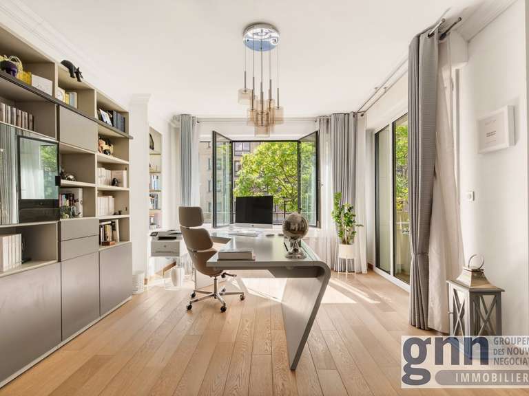 Apartment Paris - 3 bedrooms - 165m²