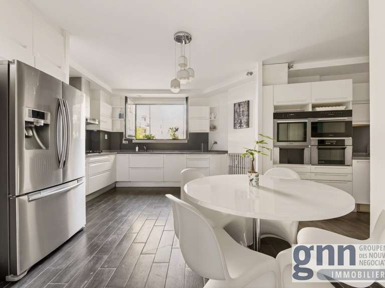 Apartment Paris - 3 bedrooms - 165m²