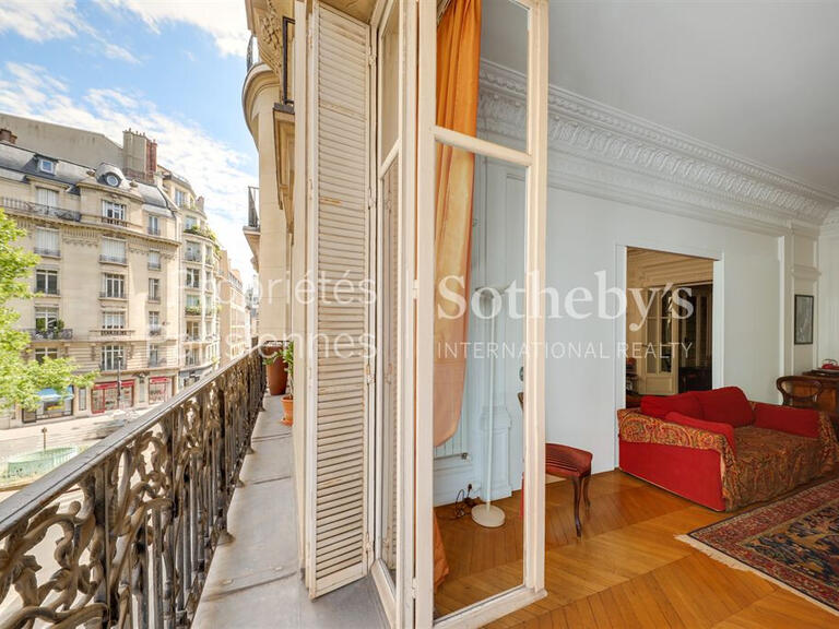 Sale Apartment Paris 7e - 3 bedrooms