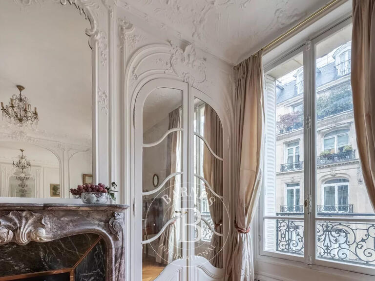 Sale Apartment Paris 7e - 3 bedrooms