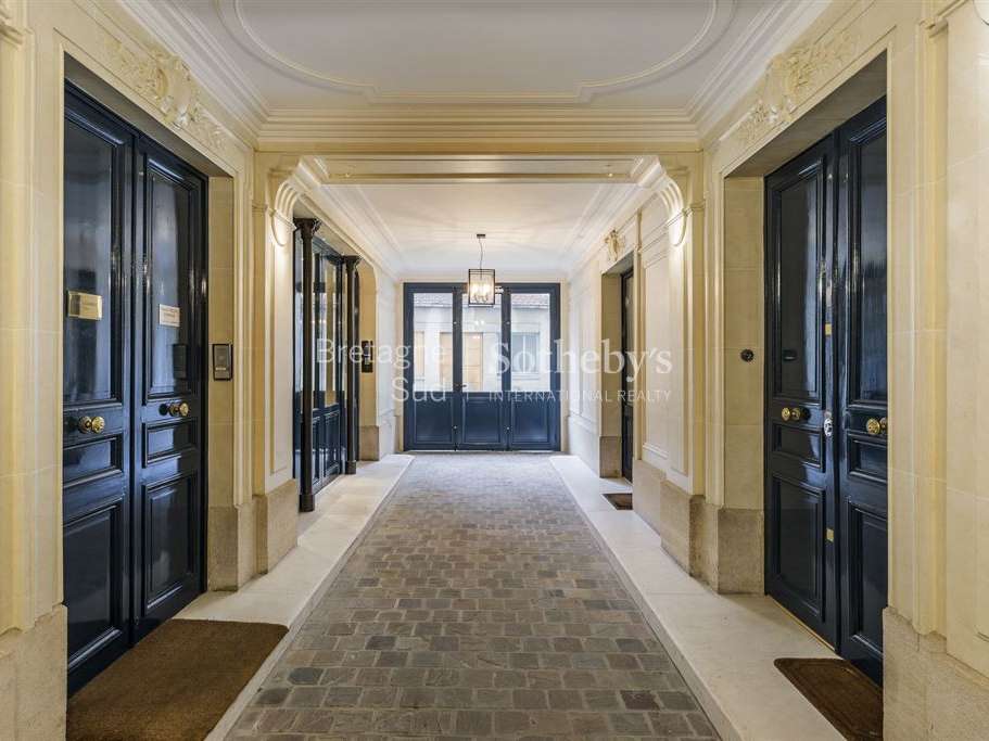 Apartment Paris 7e