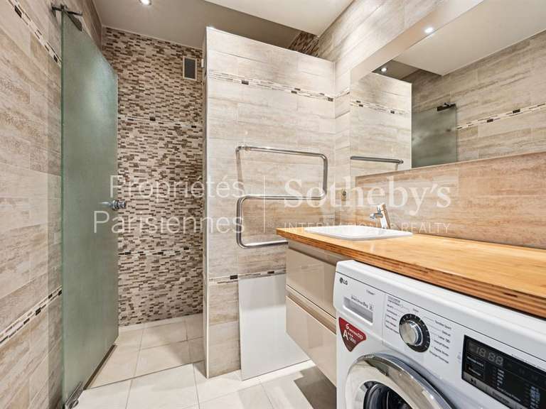 Appartement Paris 7e - 2 chambres - 165m²
