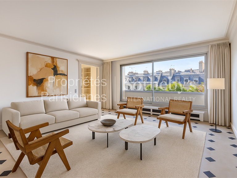 Appartement Paris 7e - 2 chambres - 142m²