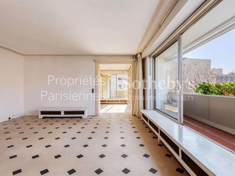 Appartement Paris 7e - 2 chambres - 142m²