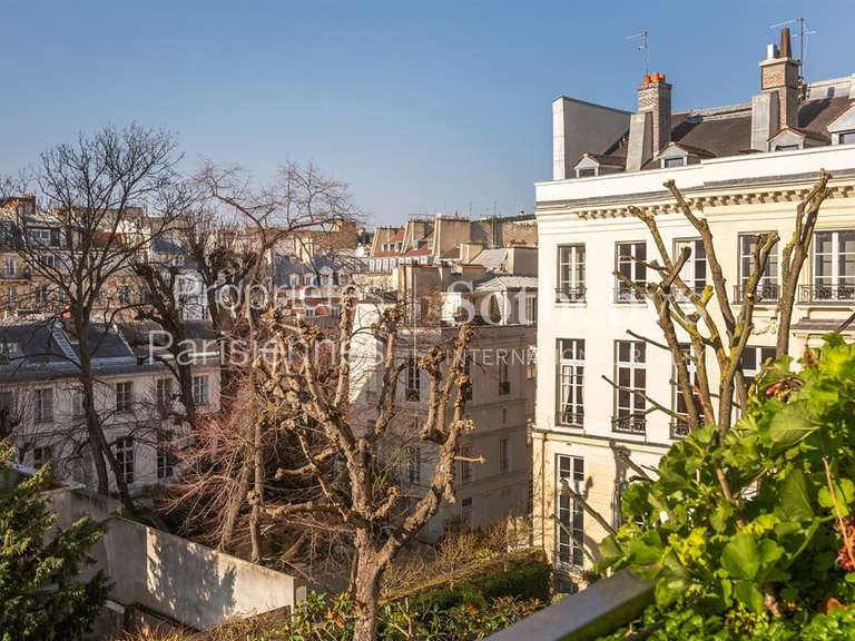 Appartement Paris 7e - 2 chambres - 142m²