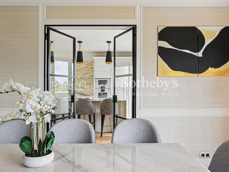 Appartement Paris 7e - 4 chambres - 266m²