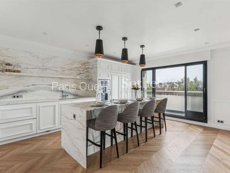 Appartement Paris 7e - 4 chambres - 266m²