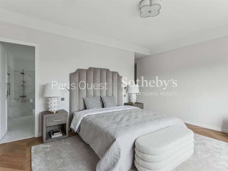 Appartement Paris 7e - 4 chambres - 266m²