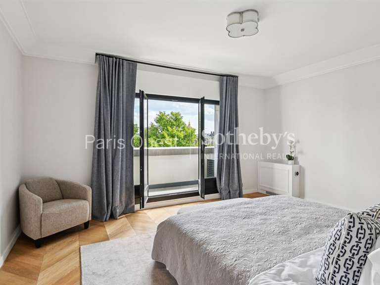Appartement Paris 7e - 4 chambres - 266m²