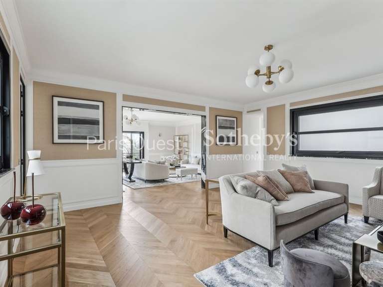 Appartement Paris 7e - 4 chambres - 266m²