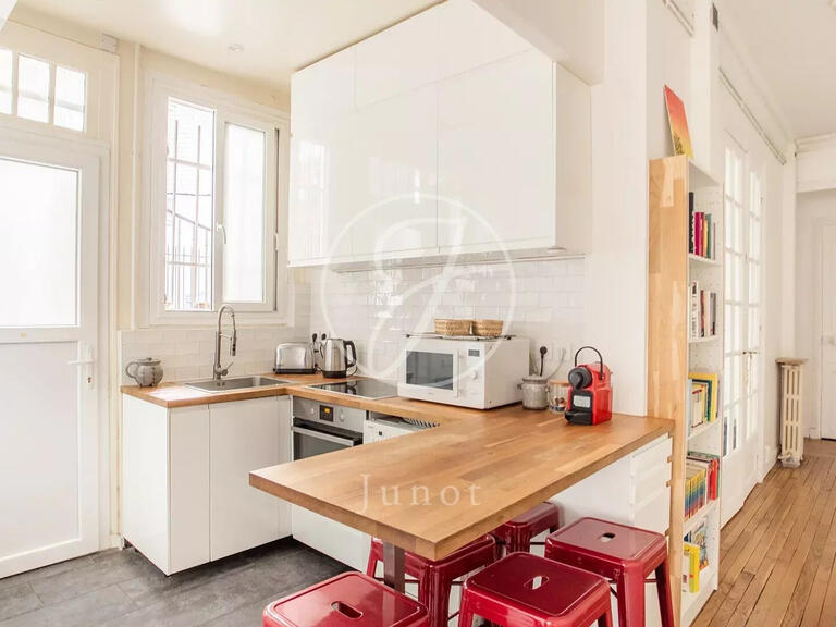 Appartement Paris 7e - 2 chambres - 74m²