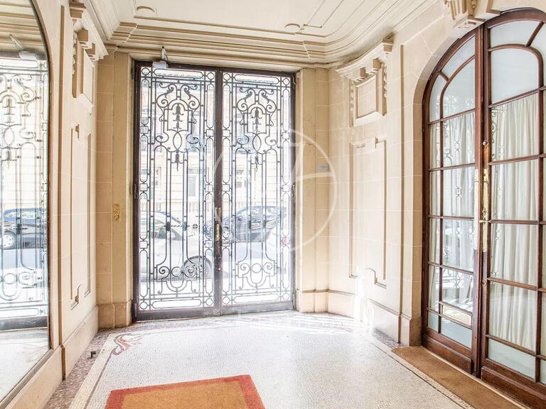 Appartement Paris 7e - 2 chambres - 74m²