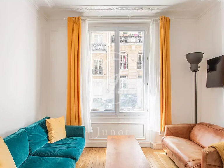 Appartement Paris 7e - 2 chambres - 74m²