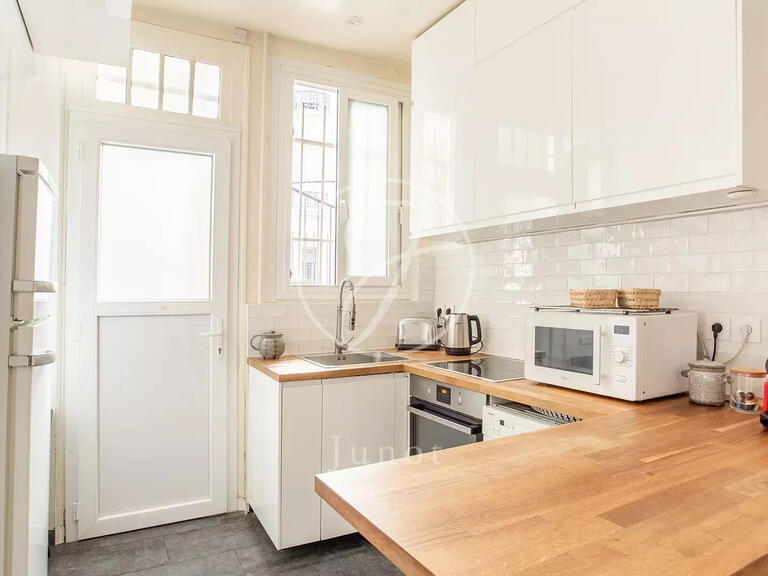 Appartement Paris 7e - 2 chambres - 74m²