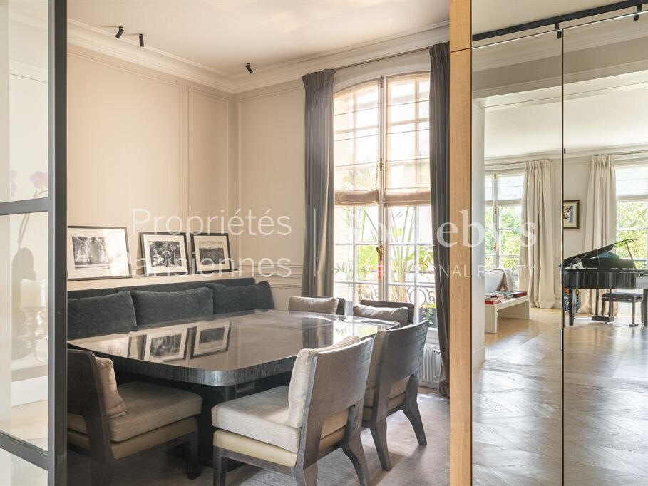Apartment Paris 7e