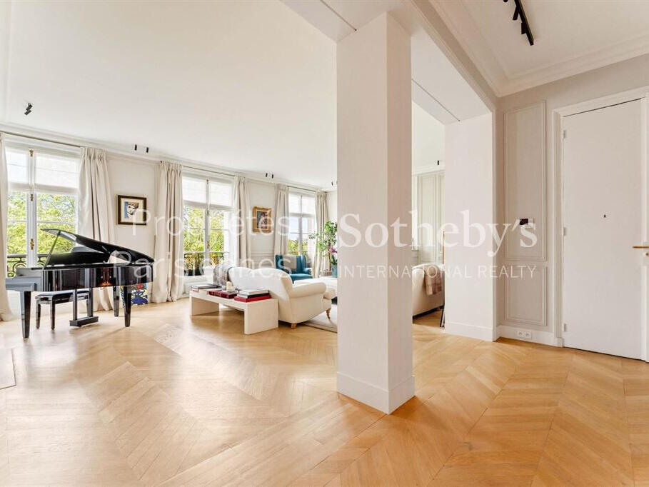 Apartment Paris 7e