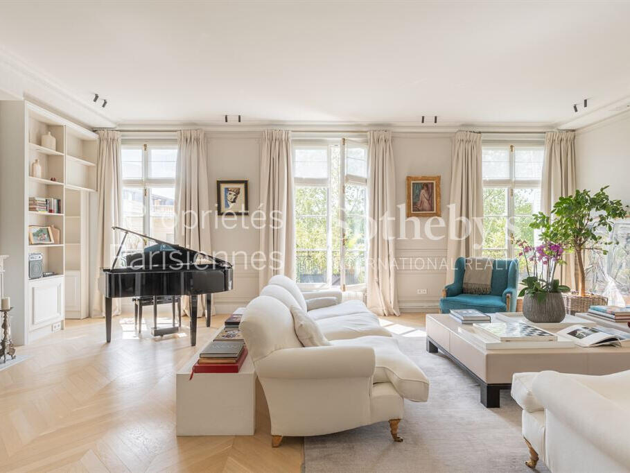 Apartment Paris 7e