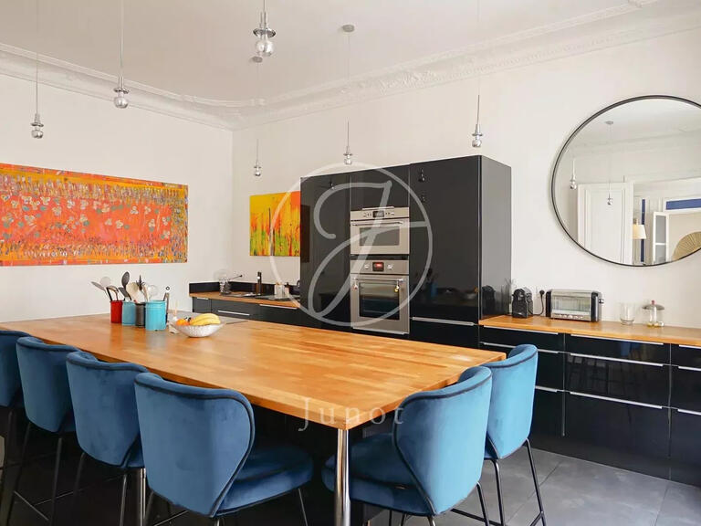 Appartement Paris 7e - 4 chambres - 199m²